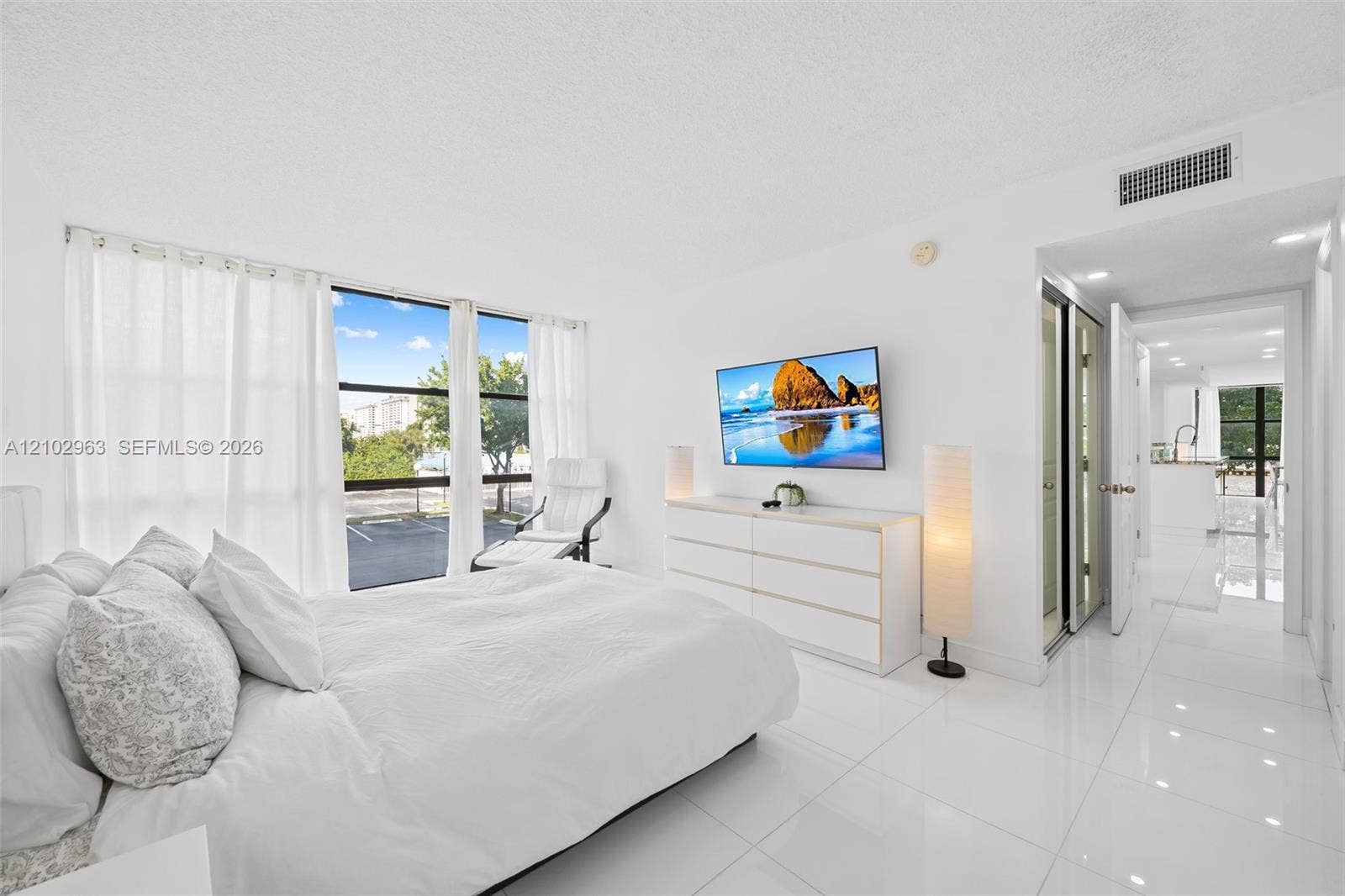 800 Parkview Drive, #221, Hallandale Beach, FL 33009 Photo 11