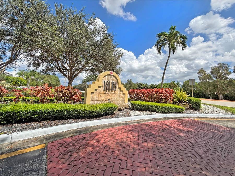 Property photo for 643 Vista Isles Drive, #1821, Sunrise, FL