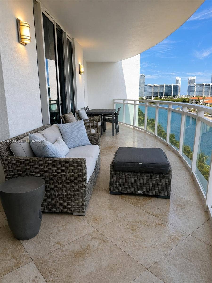 3000 NE 188th Street, #604, Aventura, FL 33180 Photo 4