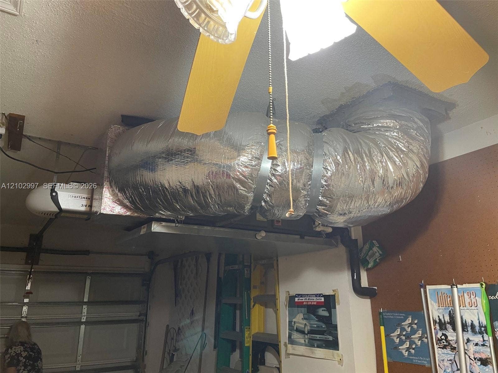 AIR CONDITIONER