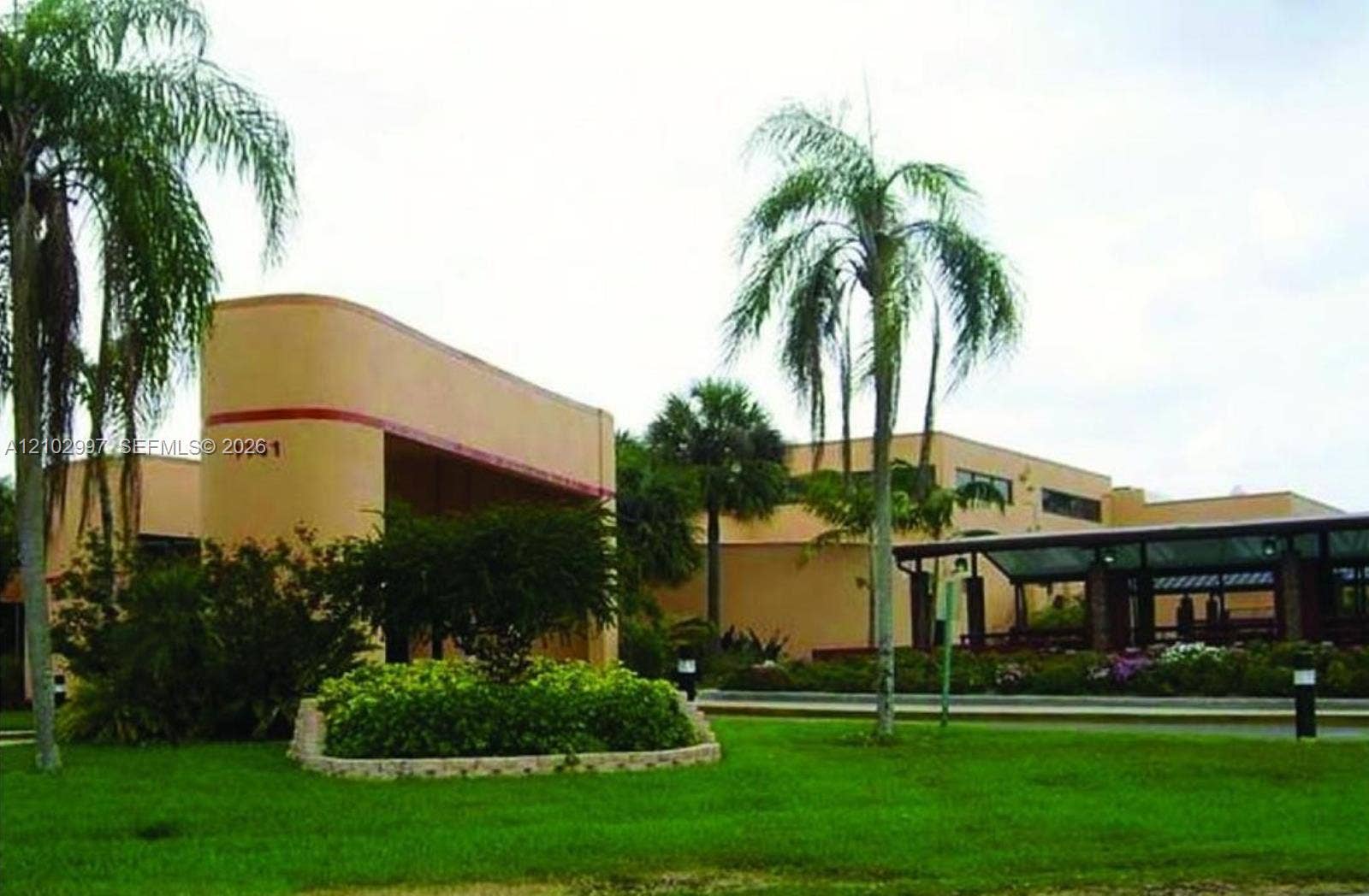 MAIN CLUBHOUSE