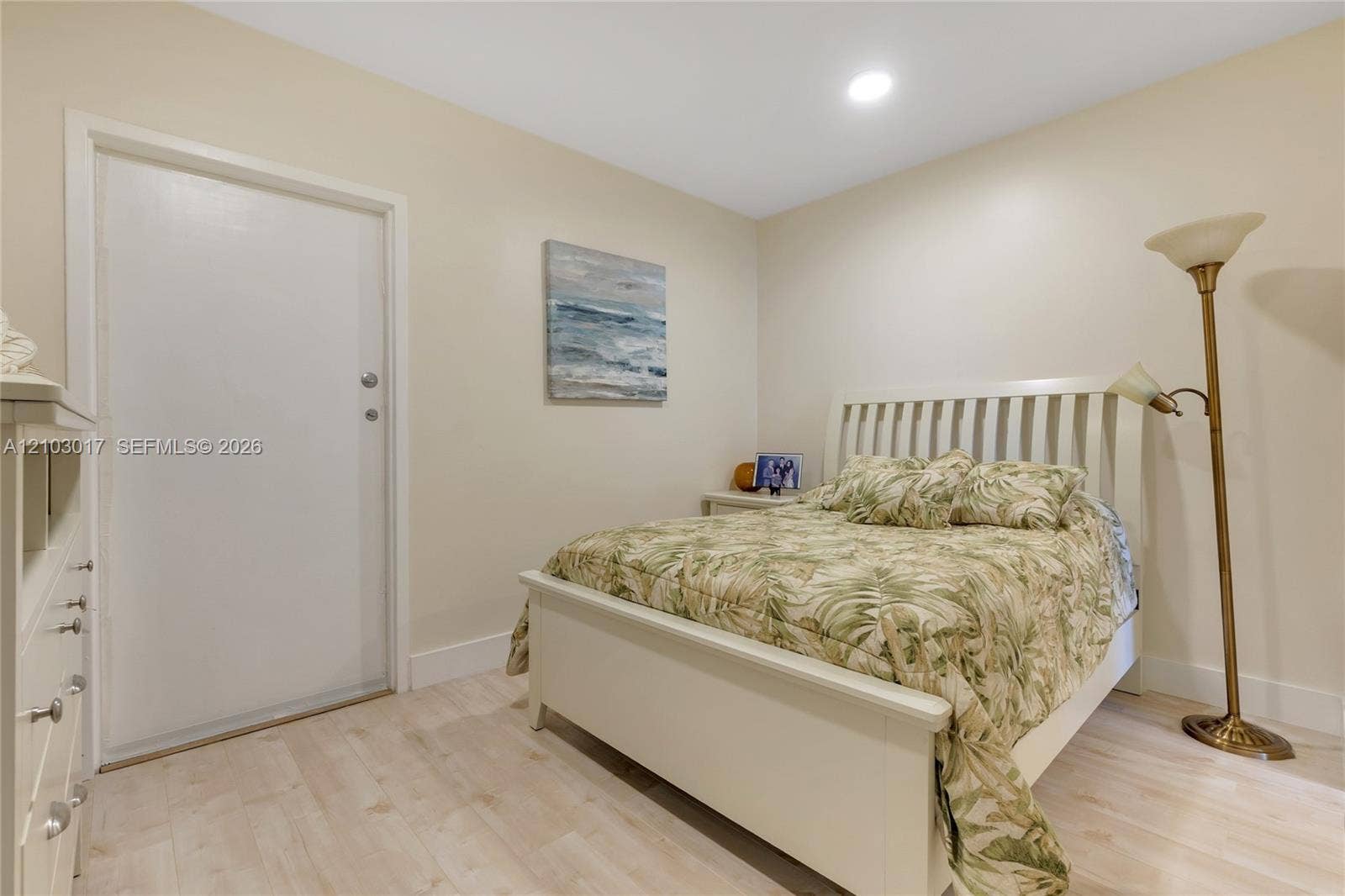 Third Bedroom / Tercer dormitorio