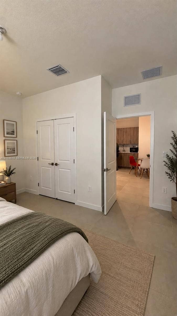 12918 SW 266th Terrace, Homestead, FL 33032 NEXT-GEN SUITE WITH ITS OWN PRIVATE ENTRANCE!
