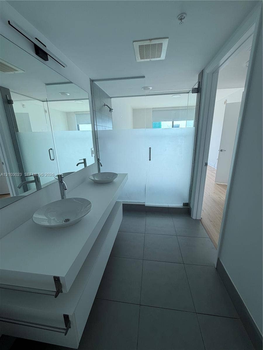 92 SW 3rd Street, #5012, Miami, Miami, FL 33130 Photo 35