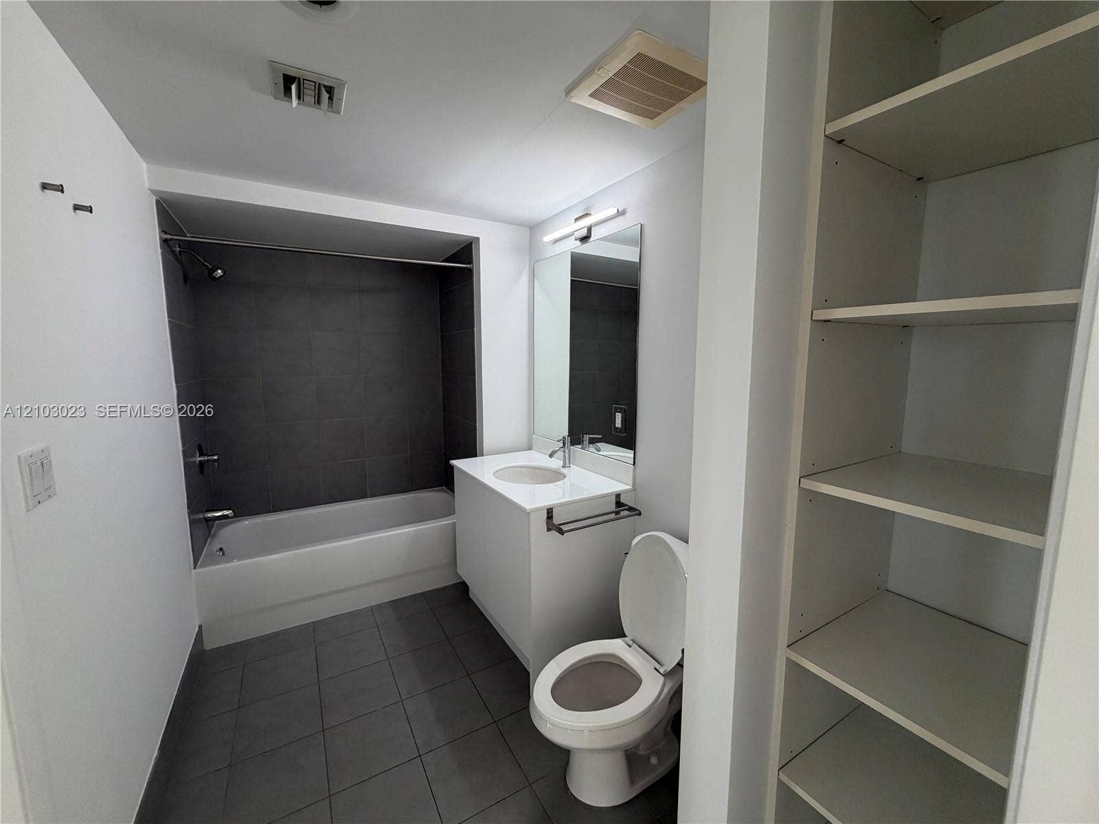 92 SW 3rd Street, #5012, Miami, Miami, FL 33130 Photo 37