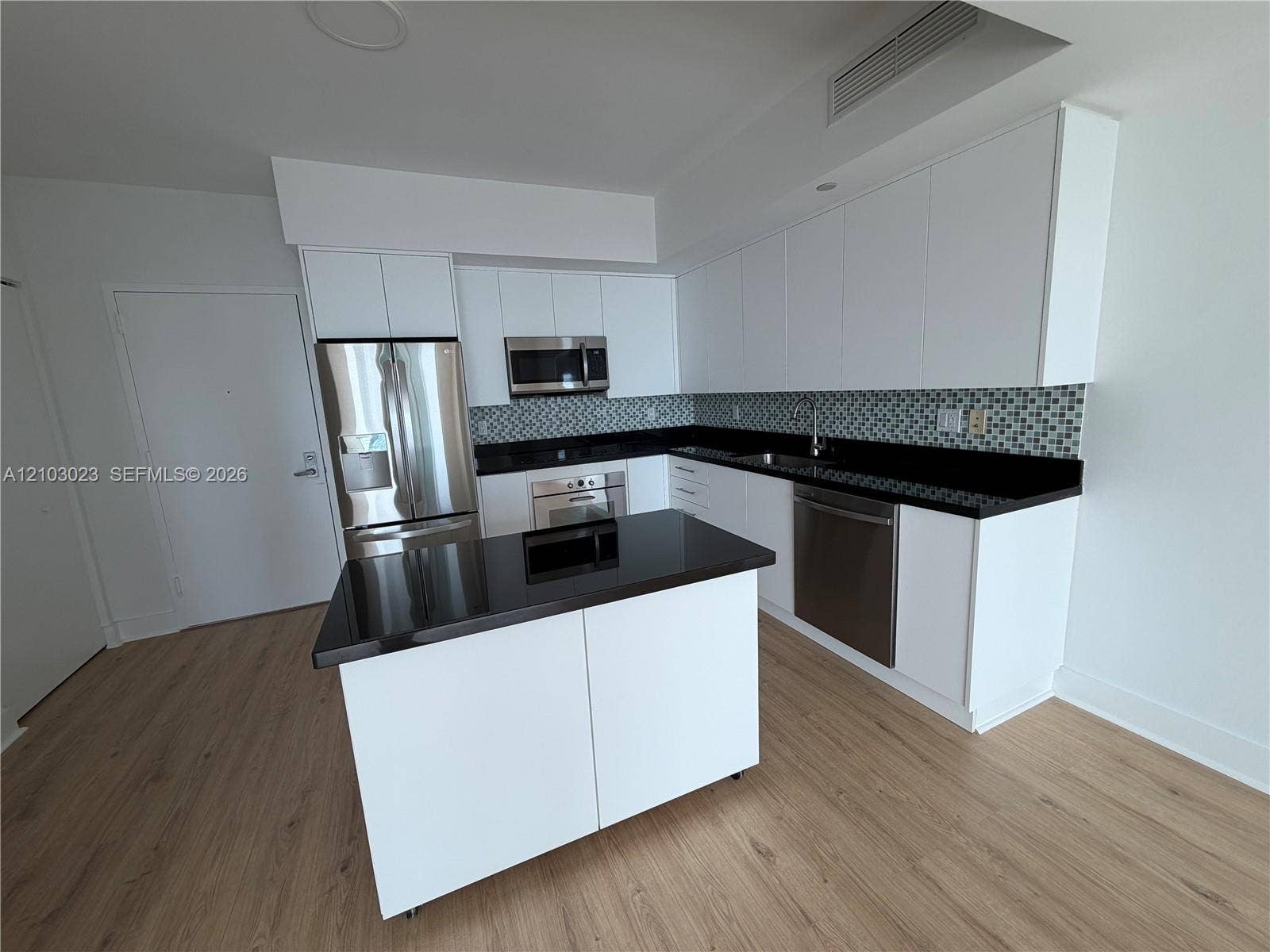 92 SW 3rd Street, #5012, Miami, Miami, FL 33130 Photo 3