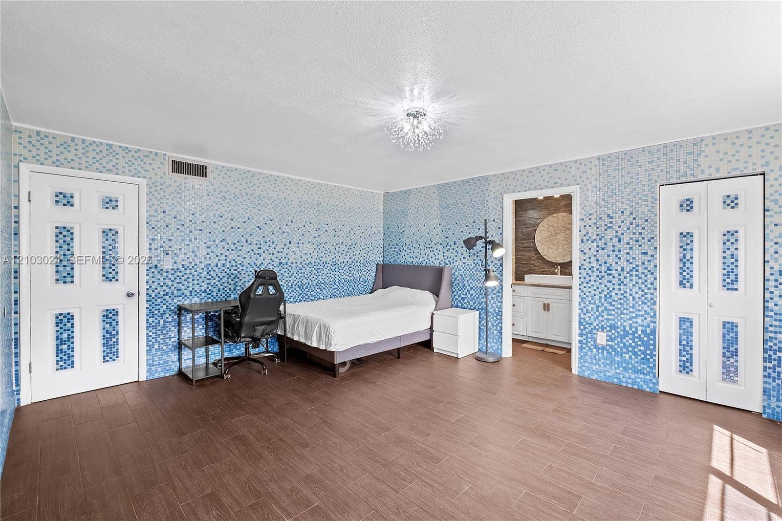 3665 NE 167th Street, #409, North Miami Beach, FL 33160 Photo 4