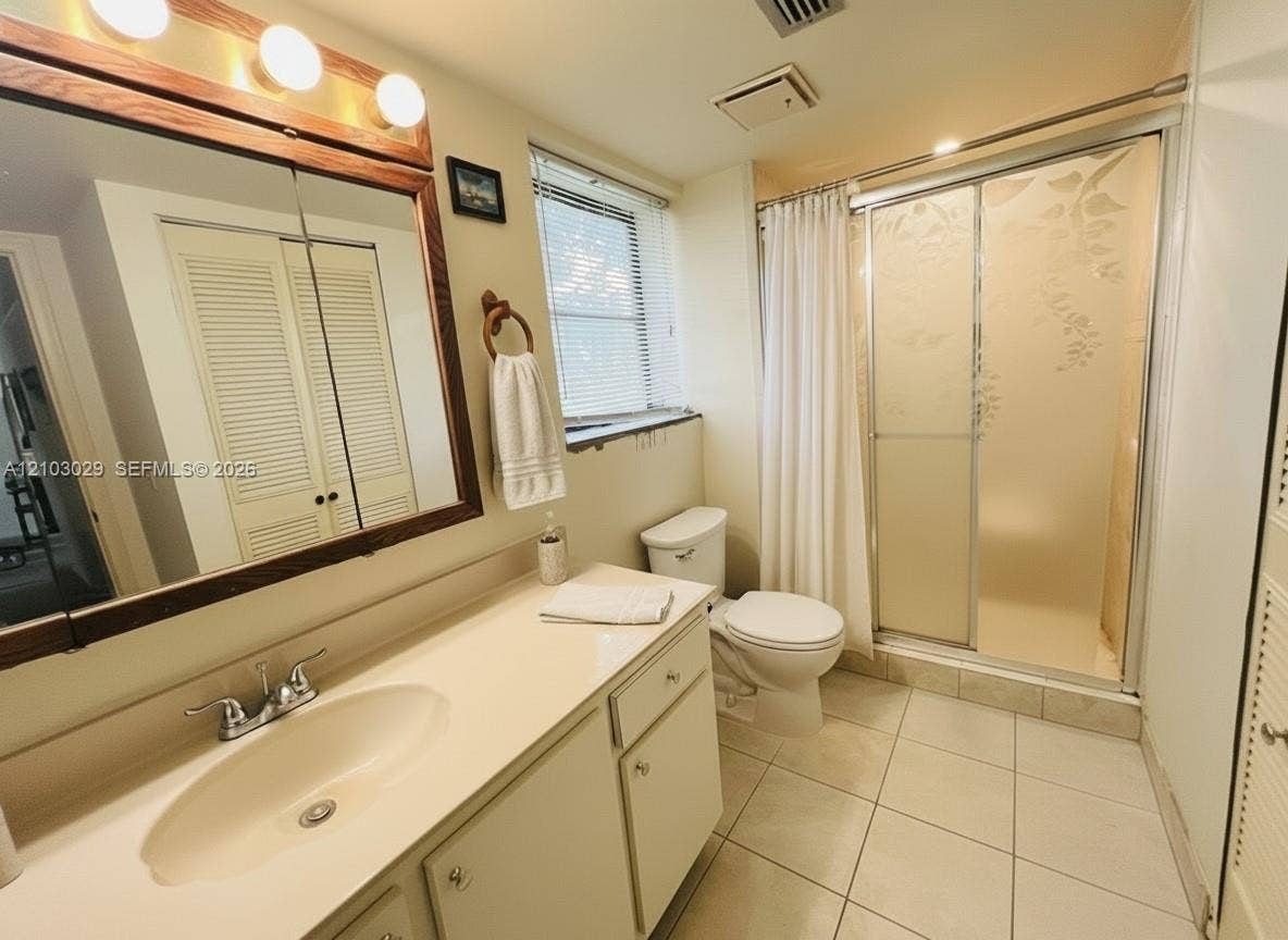 20860 San Simeon Way, #205-6, Miami, FL 33179 Photo 16