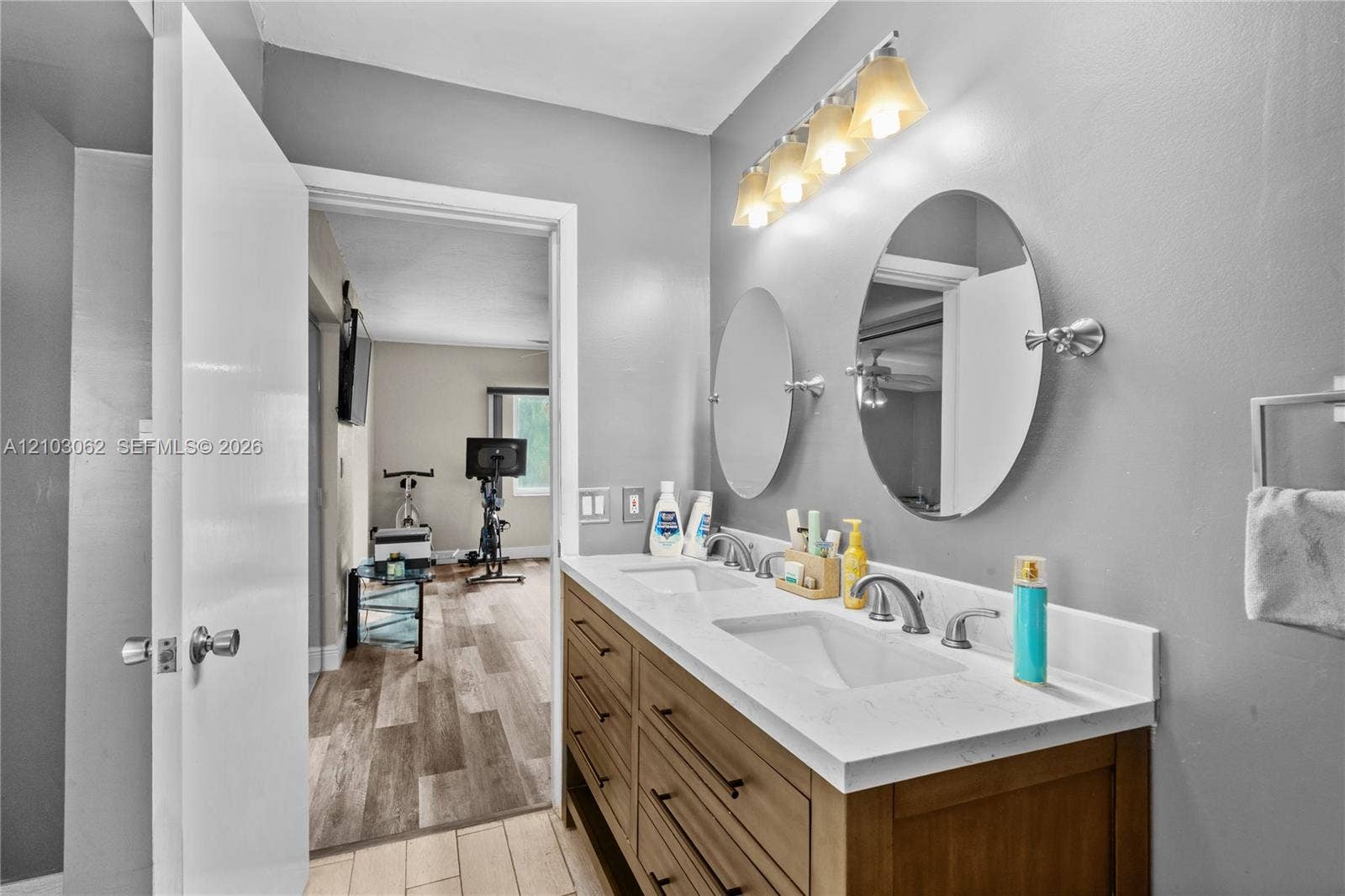 10198 SW 203rd Terrace, Cutler Bay, FL 33189 Primary Bathroom