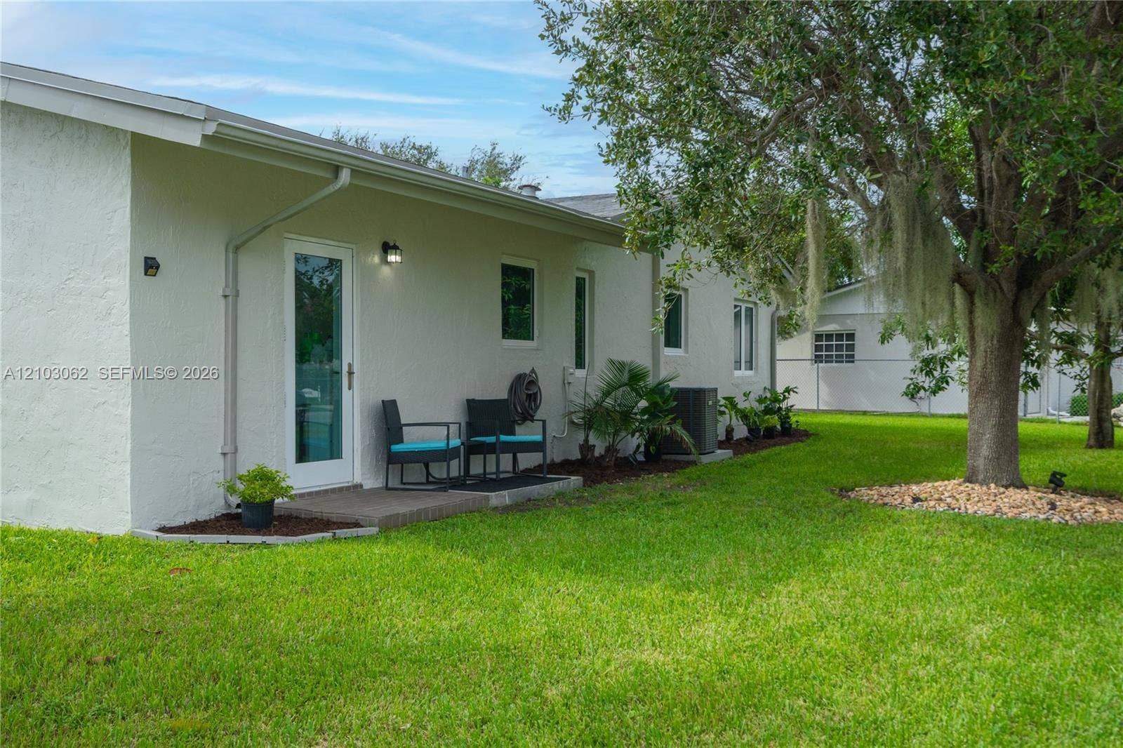 10198 SW 203rd Terrace, Cutler Bay, FL 33189 Yard