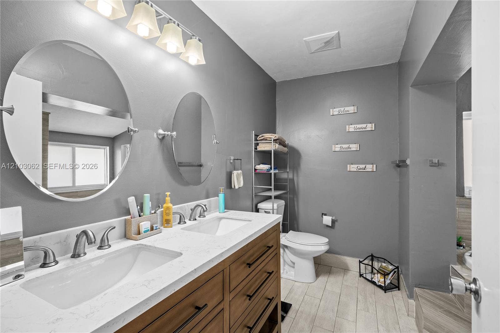 10198 SW 203rd Terrace, Cutler Bay, FL 33189 Primary Bathroom