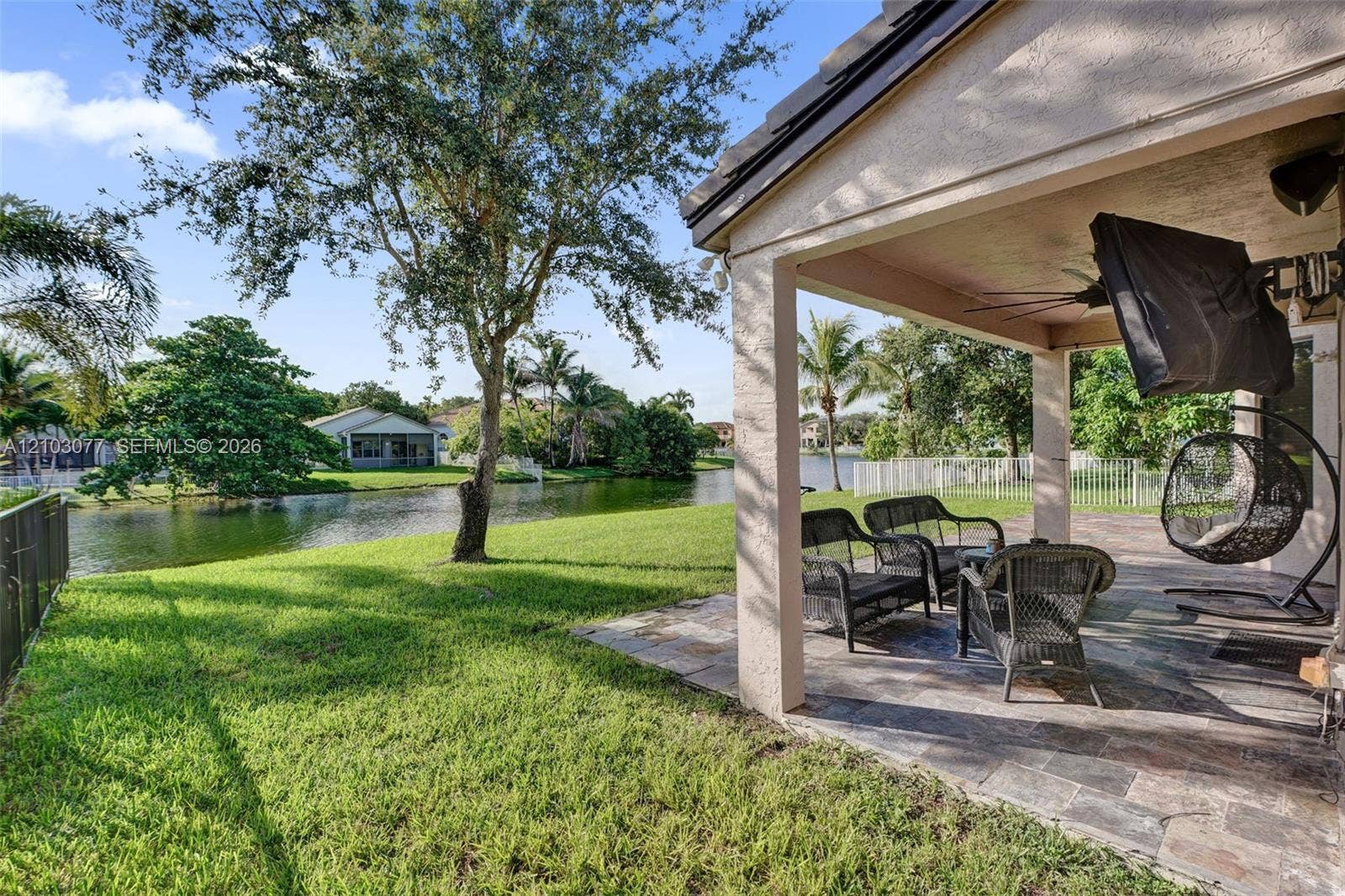 5233 SW 157th Lane, Miramar, FL 33027 Photo 2