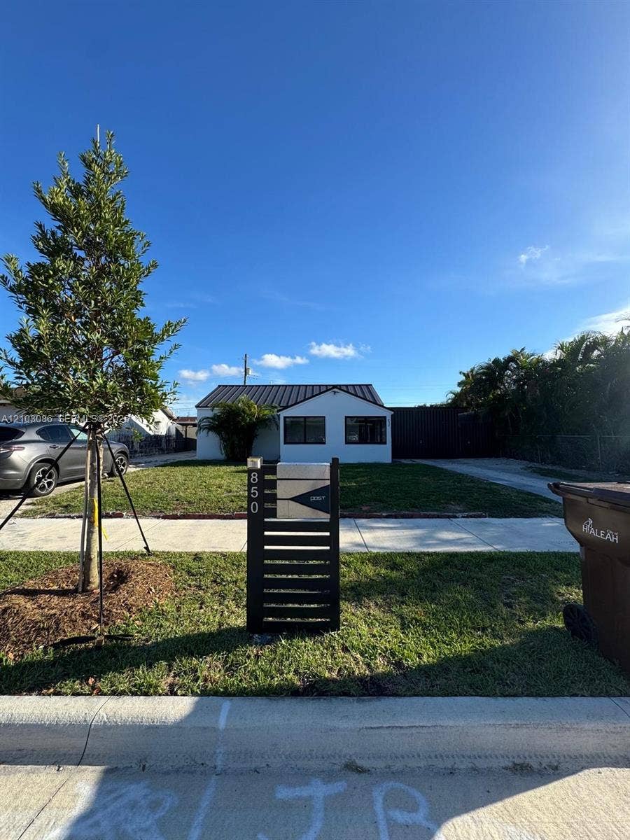 Property photo for 850 SE 2nd Place, Hialeah, FL