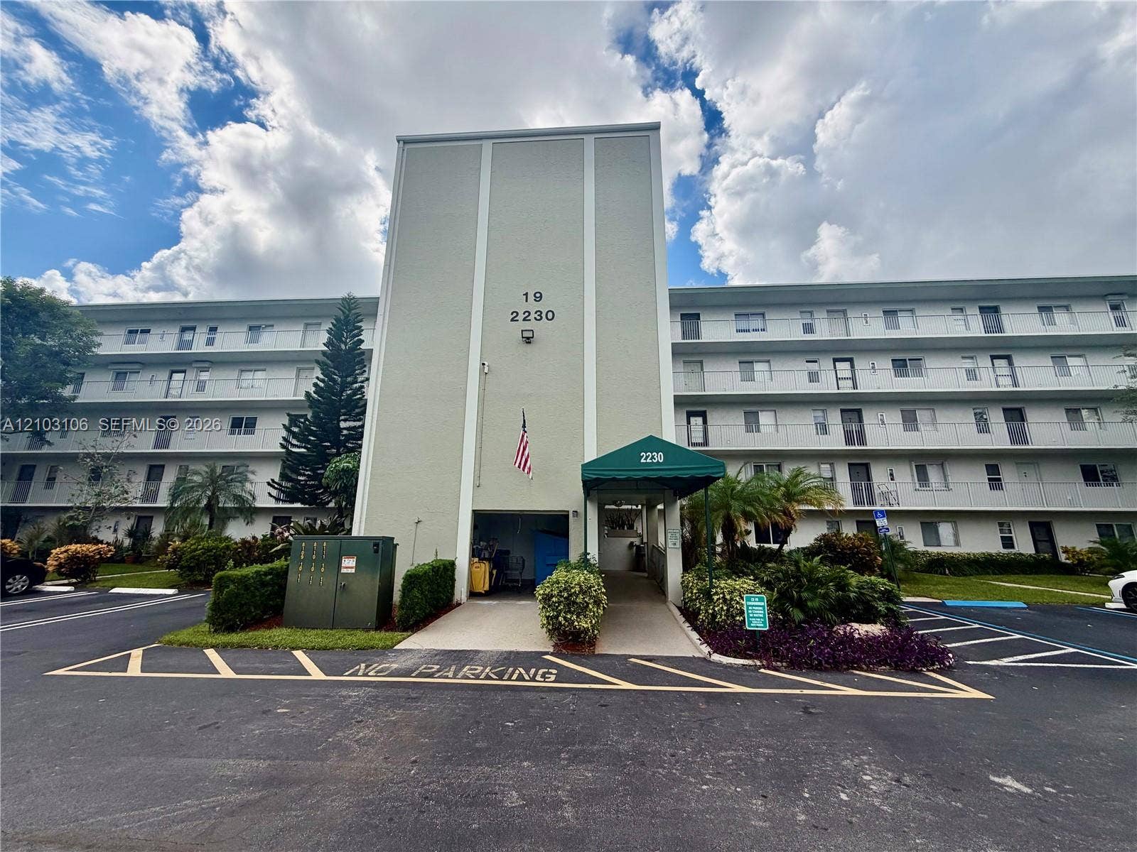 2230 N Cypress Bend Drive, #308, Pompano Beach, Pompano Beach, FL 33069 Photo 30