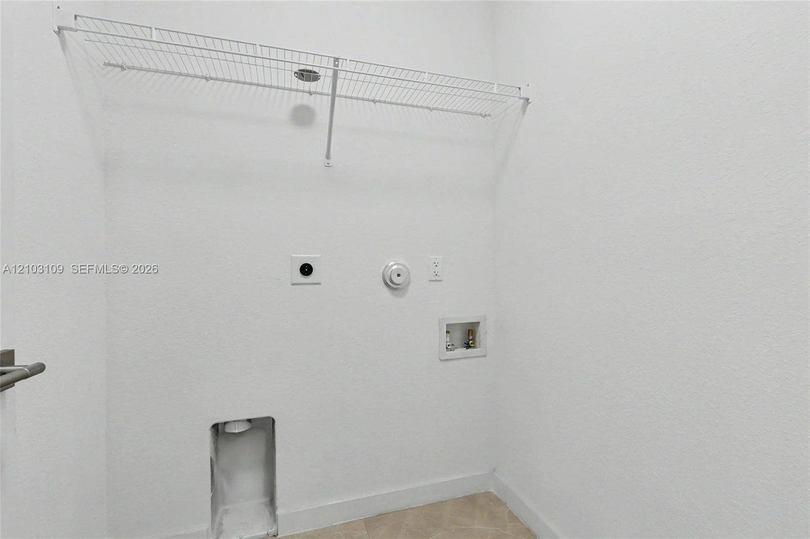 Photo 34