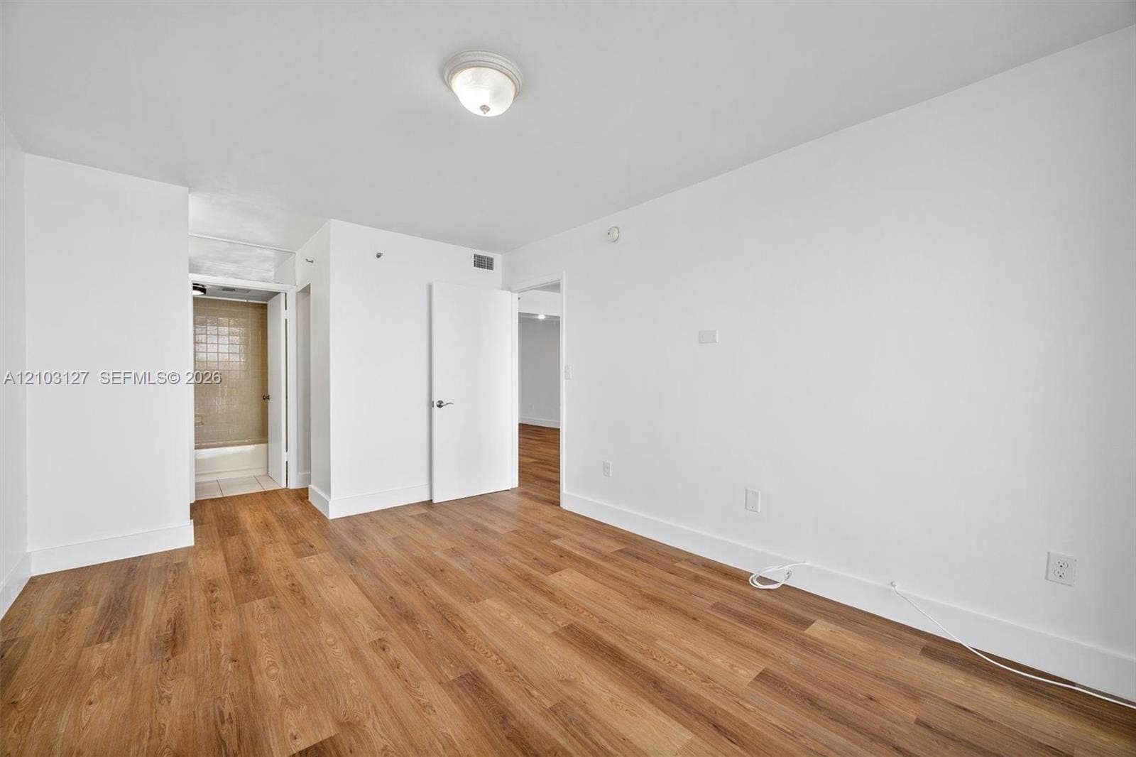 17878 N Bay Road, #405, Sunny Isles Beach, Sunny Isles Beach, FL 33160 Photo 12