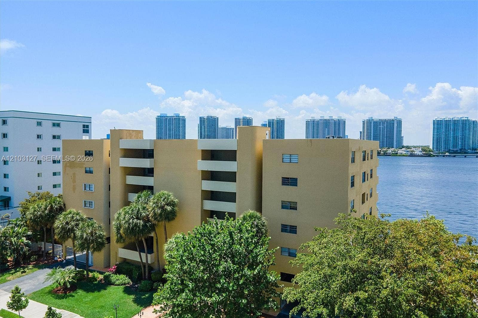 17878 N Bay Road, #405, Sunny Isles Beach, Sunny Isles Beach, FL 33160 Photo 31