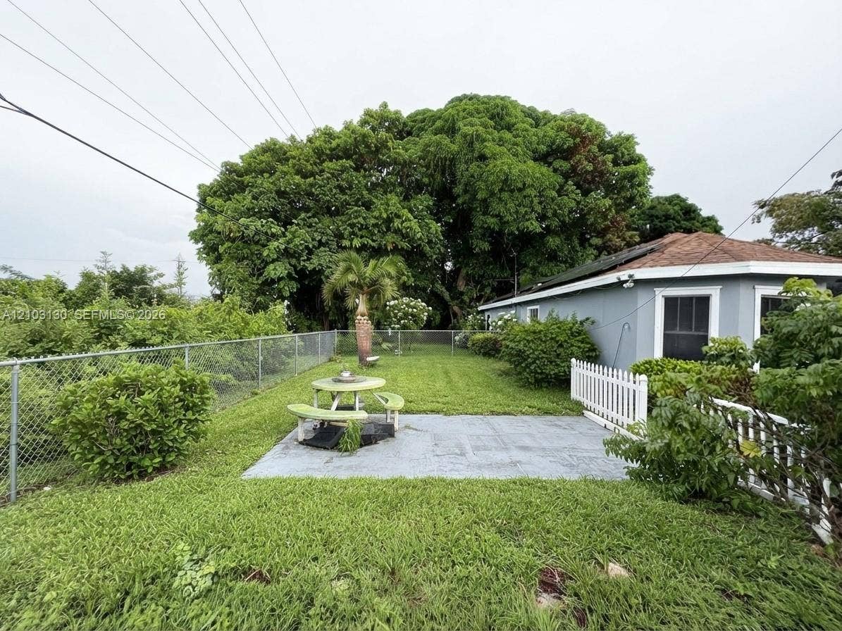 1135 22nd Street, West Palm Beach, FL 33407 Photo 9