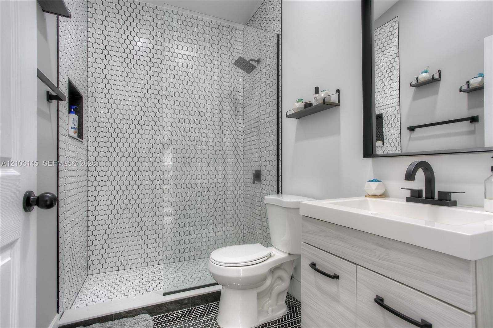 11611 SW 10th Court, Pembroke Pines, FL 33025 Photo 4