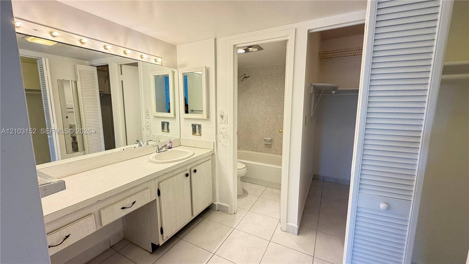 100 Bayview Drive, #217, Sunny Isles Beach, Sunny Isles Beach, FL 33160 Photo 15