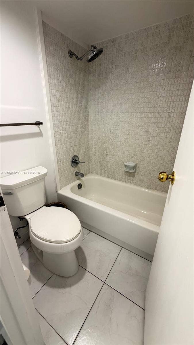 100 Bayview Drive, #217, Sunny Isles Beach, Sunny Isles Beach, FL 33160 Photo 12