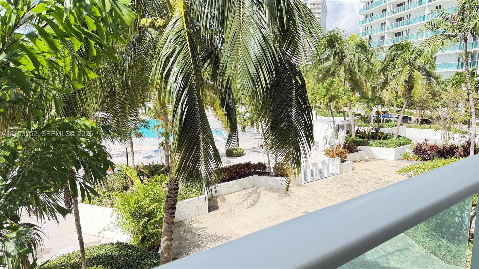 100 Bayview Drive, #217, Sunny Isles Beach, Sunny Isles Beach, FL 33160 Photo 10