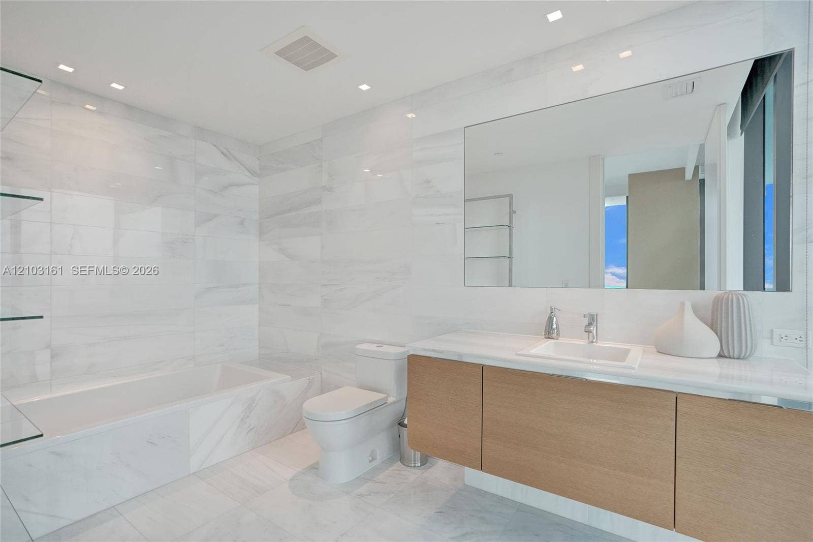 19575 Collins Avenue, #33, Sunny Isles Beach, FL 33160 Photo 27