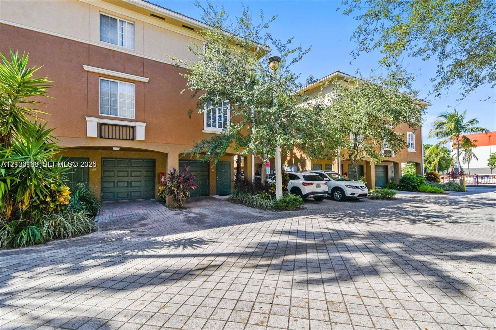 2945 NE 185th Street, #1407, Aventura, FL 33180 Photo 3