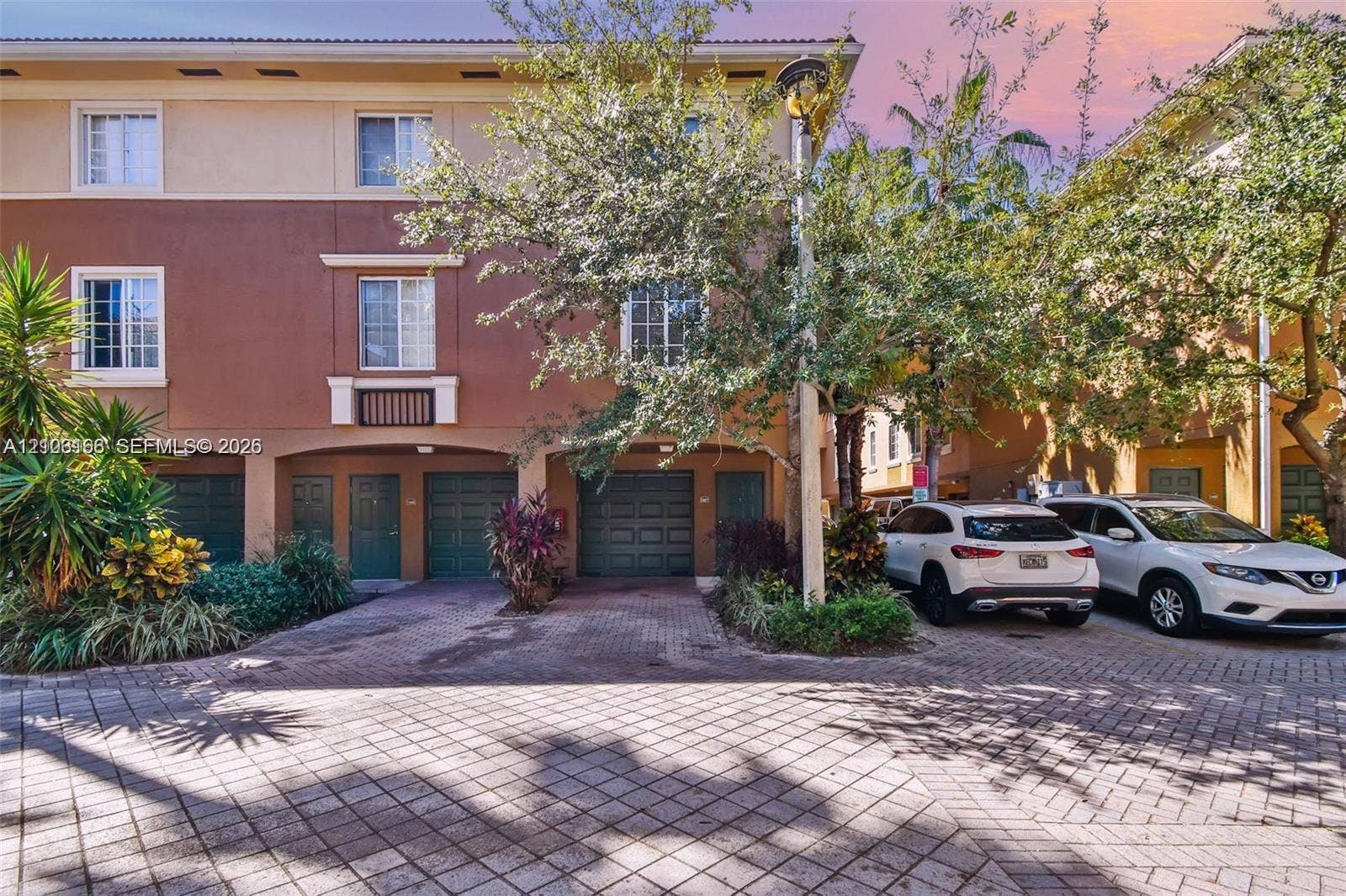 2945 NE 185th Street, #1407, Aventura, FL 33180 Photo 1