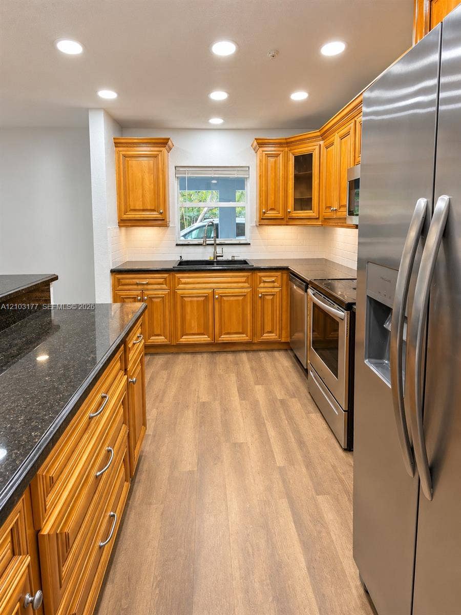 621 S 24th Avenue, Hollywood, FL 33020 Photo 3