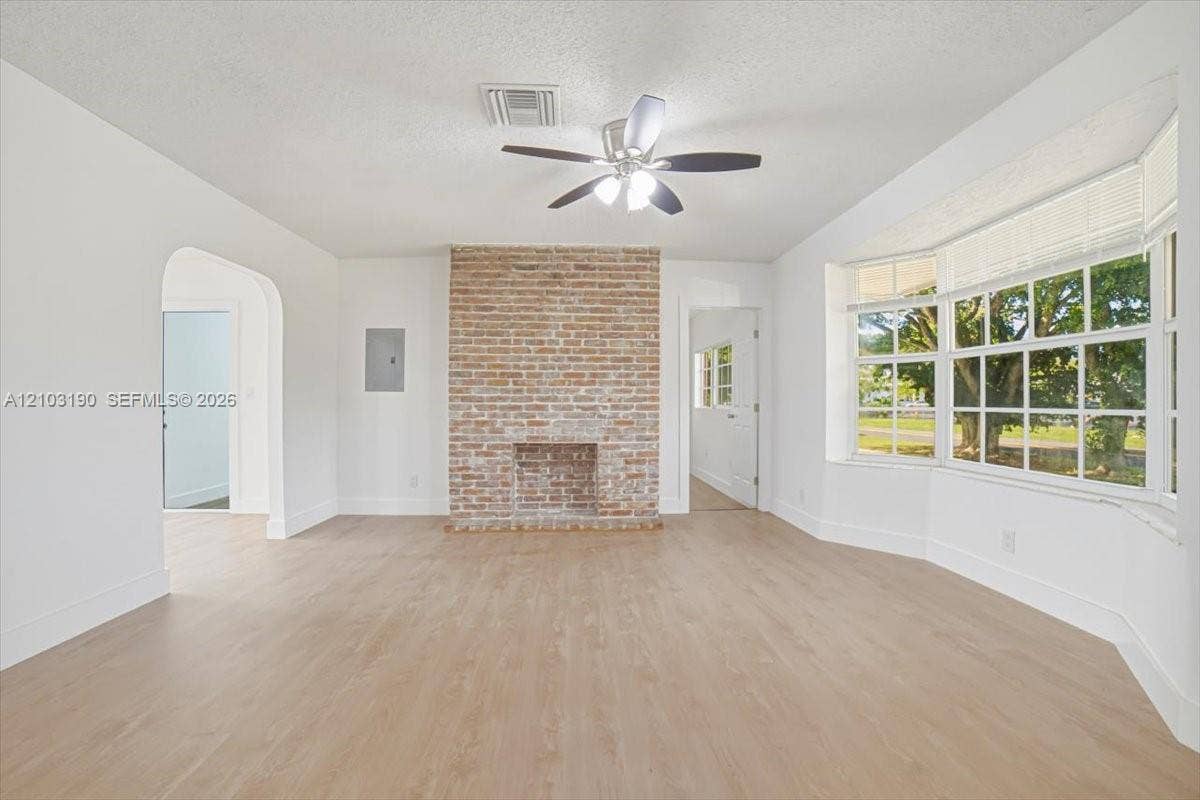 3932 NW 39th Avenue, Lauderdale Lakes, FL 33309 Photo 2