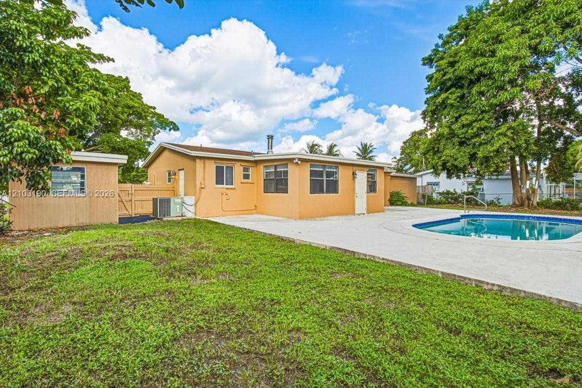 3932 NW 39th Avenue, Lauderdale Lakes, FL 33309 Photo 28