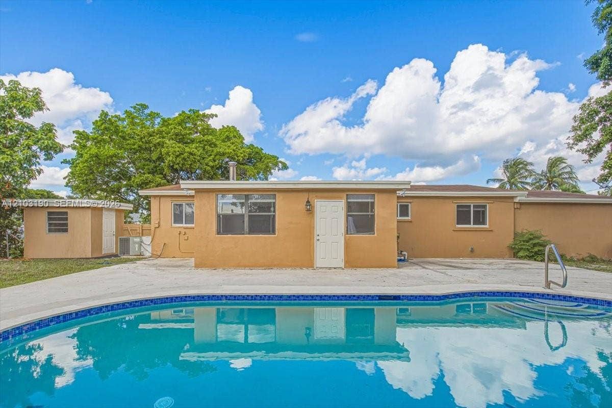 3932 NW 39th Avenue, Lauderdale Lakes, FL 33309 Photo 26