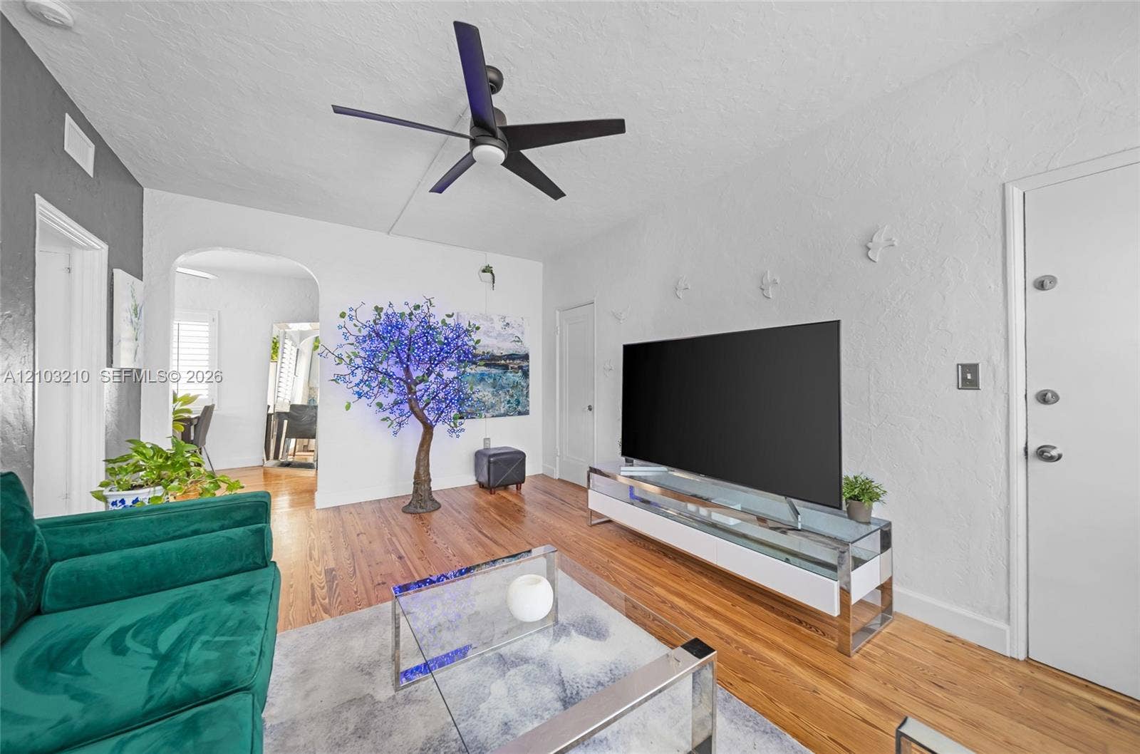 408 W 25th Street, #8, Miami Beach, FL 33140 Photo 5