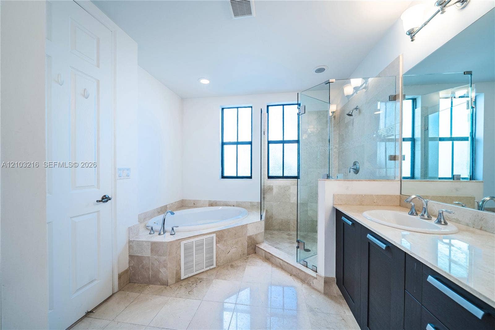 8478 NW 52nd Street, Doral, FL 33166 Photo 27