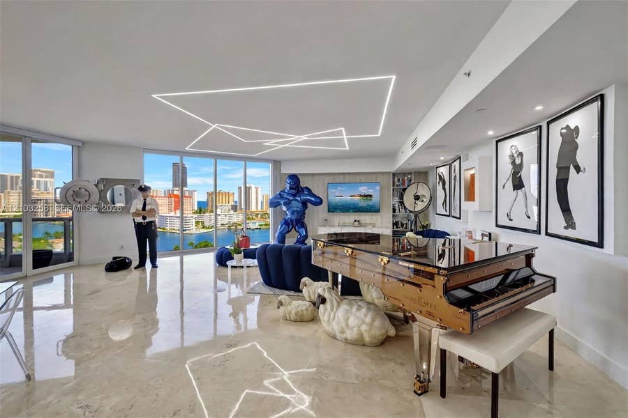 Property photo for 21200 Point Place, #1204, Aventura, FL