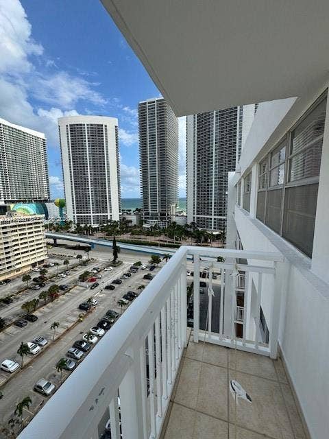 1849 S Ocean Drive, #PH1, Hallandale Beach, Hallandale Beach, FL 33009 Photo 8