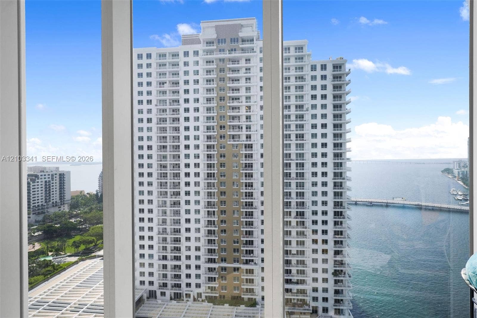 901 Brickell Key Boulevard, #2204, Miami, FL 33131 Photo 39