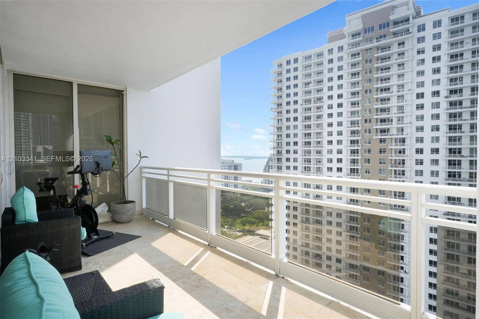 901 Brickell Key Boulevard, #2204, Miami, FL 33131 Photo 21