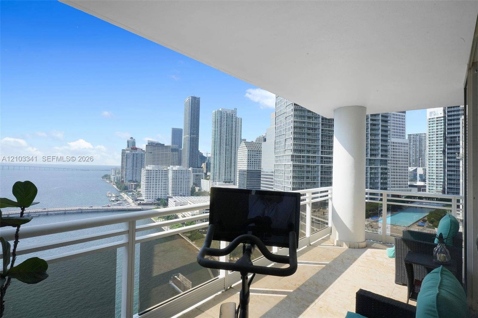 901 Brickell Key Boulevard, #2204, Miami, FL 33131 Photo 31