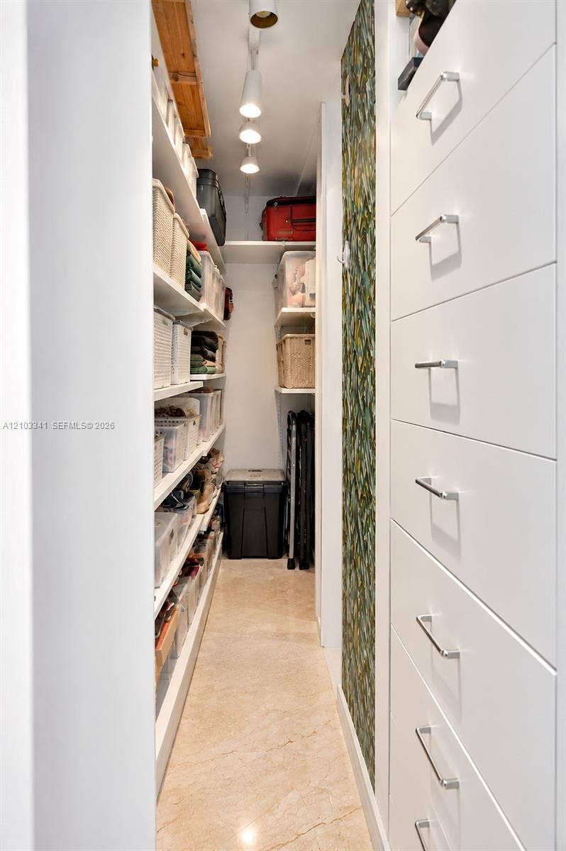 901 Brickell Key Boulevard, #2204, Miami, FL 33131 Photo 26