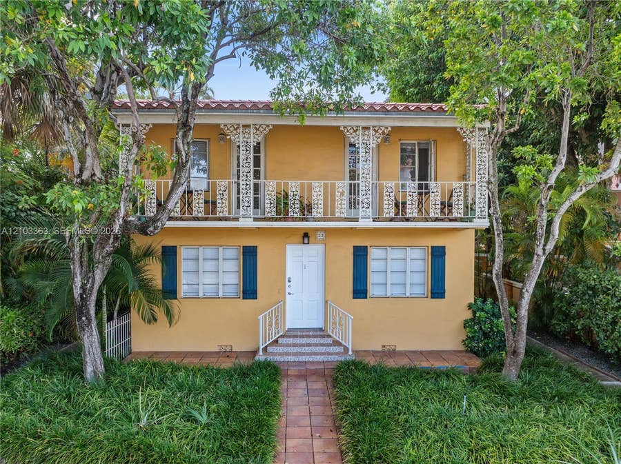 Property photo for 23 Majorca Avenue, Coral Gables, FL