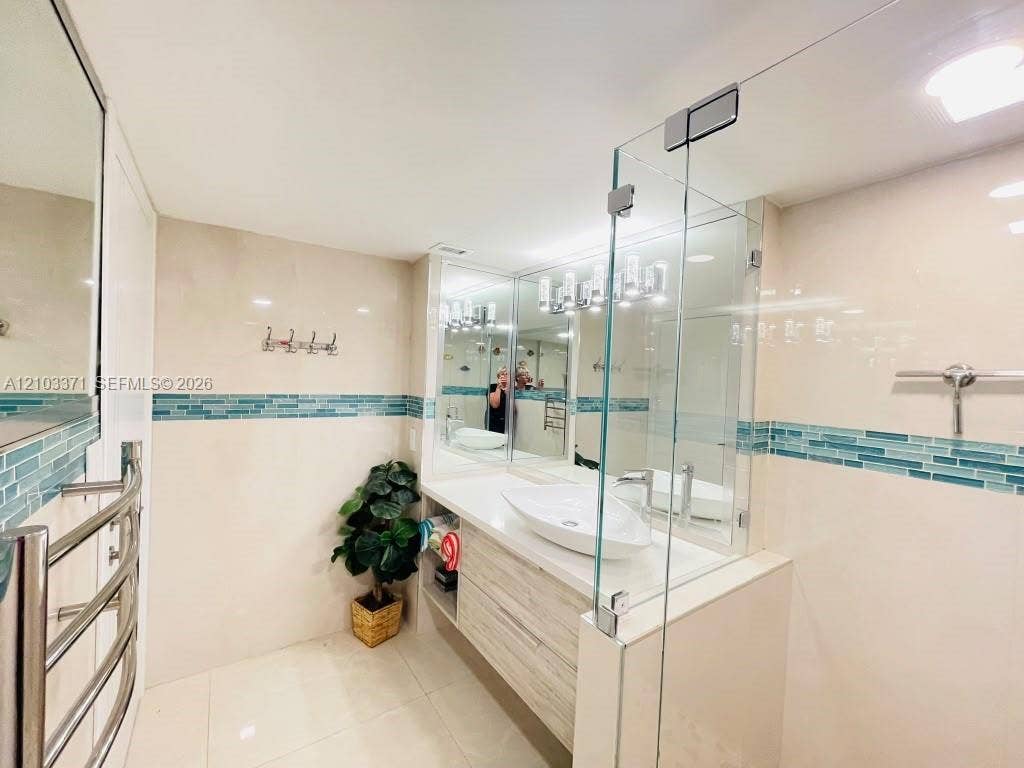 290 174th Street, #1118, Sunny Isles Beach, Sunny Isles Beach, FL 33160 Photo 24