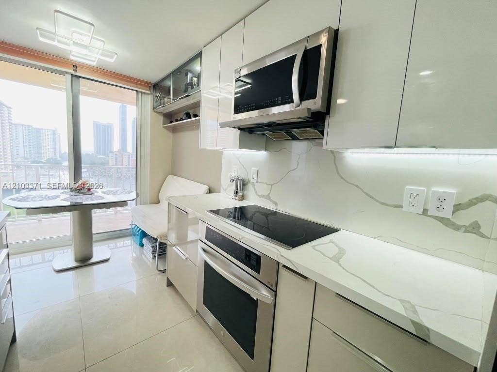 290 174th Street, #1118, Sunny Isles Beach, Sunny Isles Beach, FL 33160 Photo 11