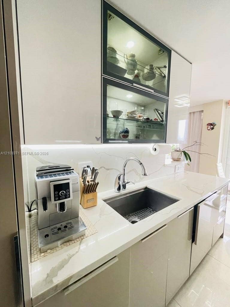 290 174th Street, #1118, Sunny Isles Beach, Sunny Isles Beach, FL 33160 Photo 10