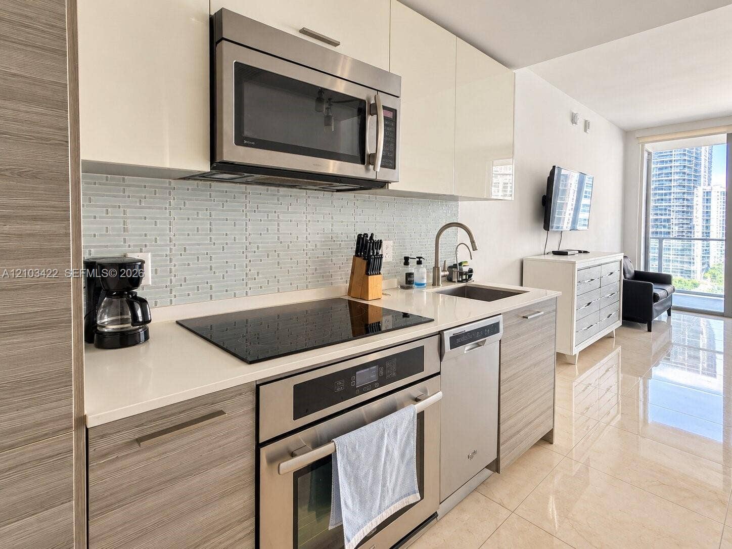 1300 Brickell Bay Drive, #2112, Miami, Miami, FL 33131 Photo 8