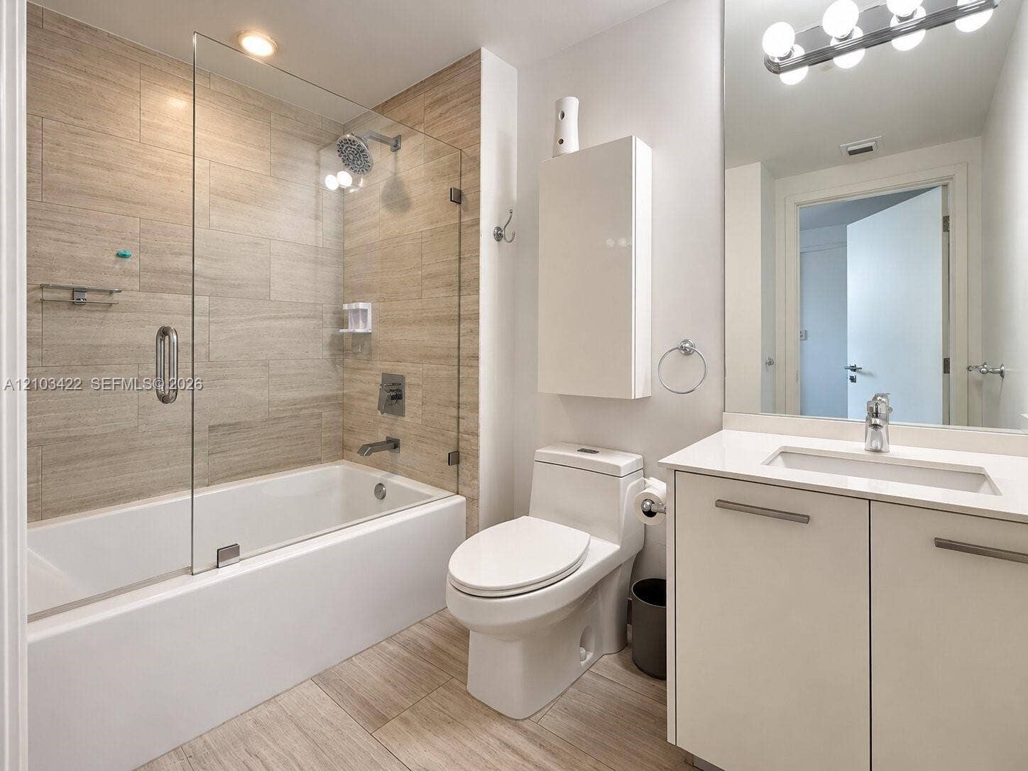 1300 Brickell Bay Drive, #2112, Miami, Miami, FL 33131 Photo 11