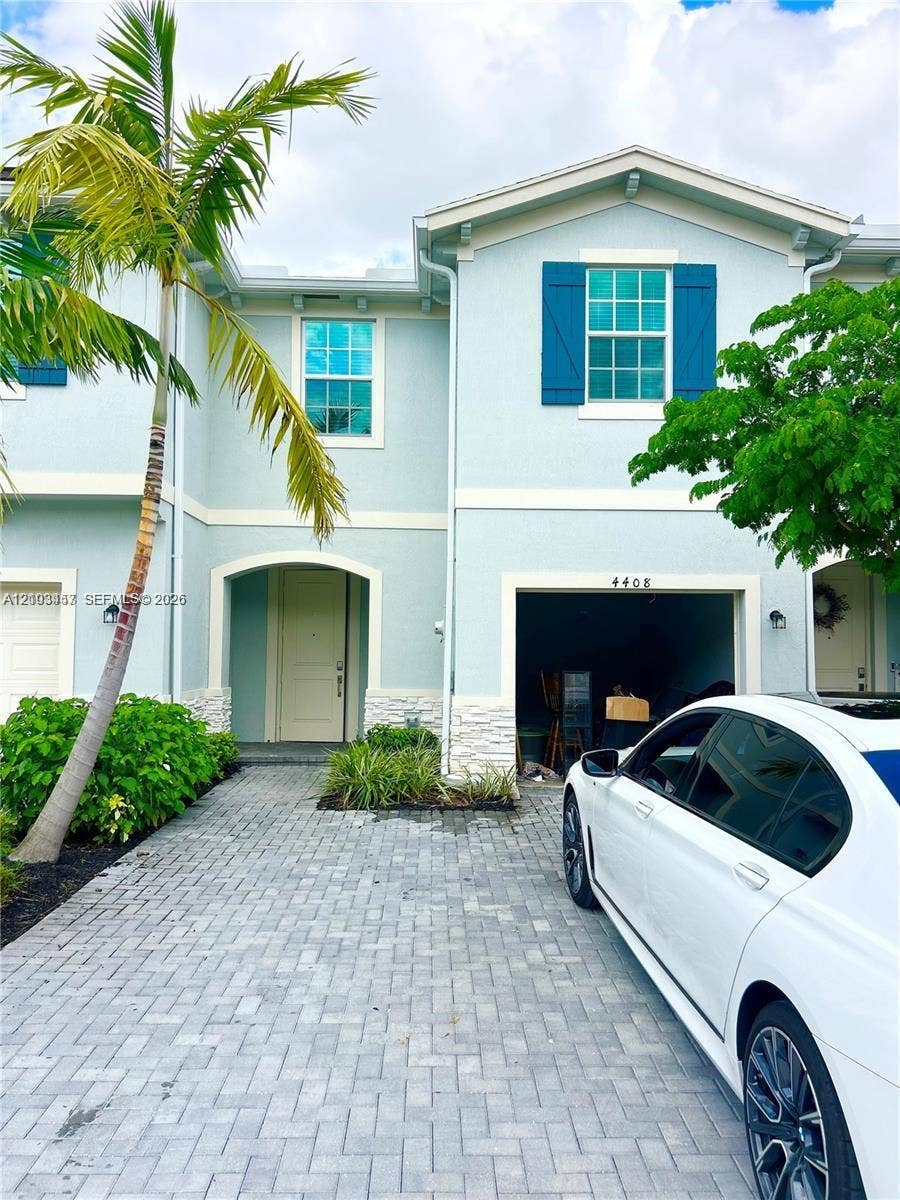 Property photo for Lake Worth, FL