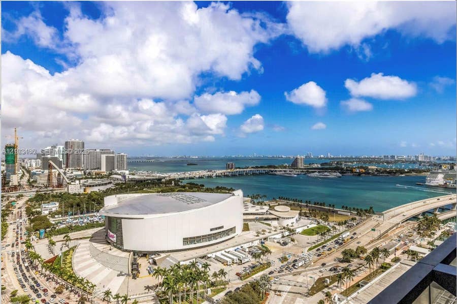 Property photo for 398 NE 5th Street, #2805, Miami, FL