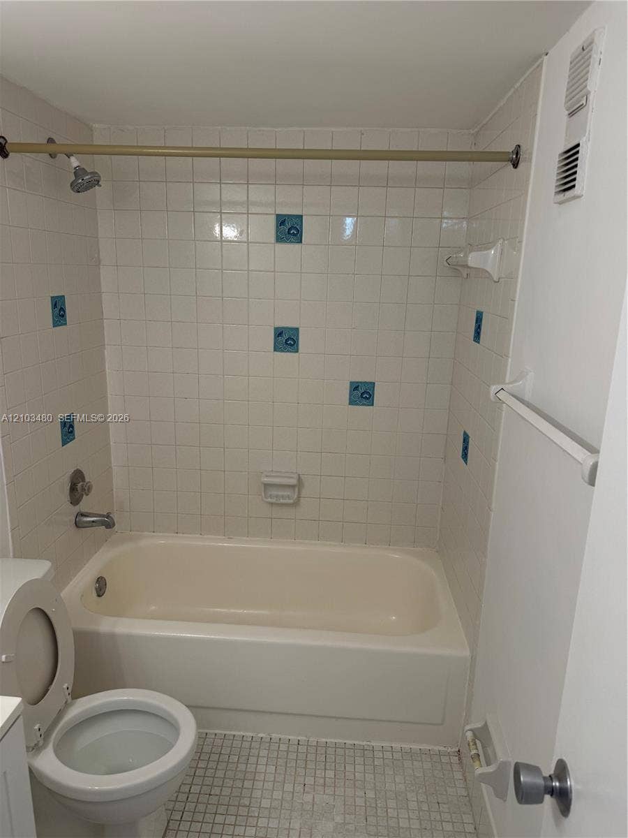 5055 NW 7th Street, #604, Miami, Miami, FL 33126 Photo 13